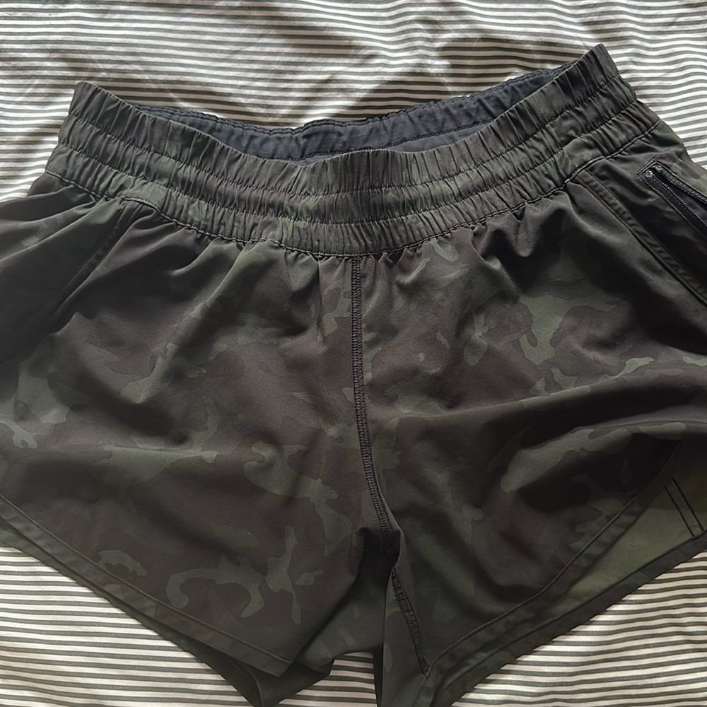 Lululemon Size 12 Camo shorts
Speed I think